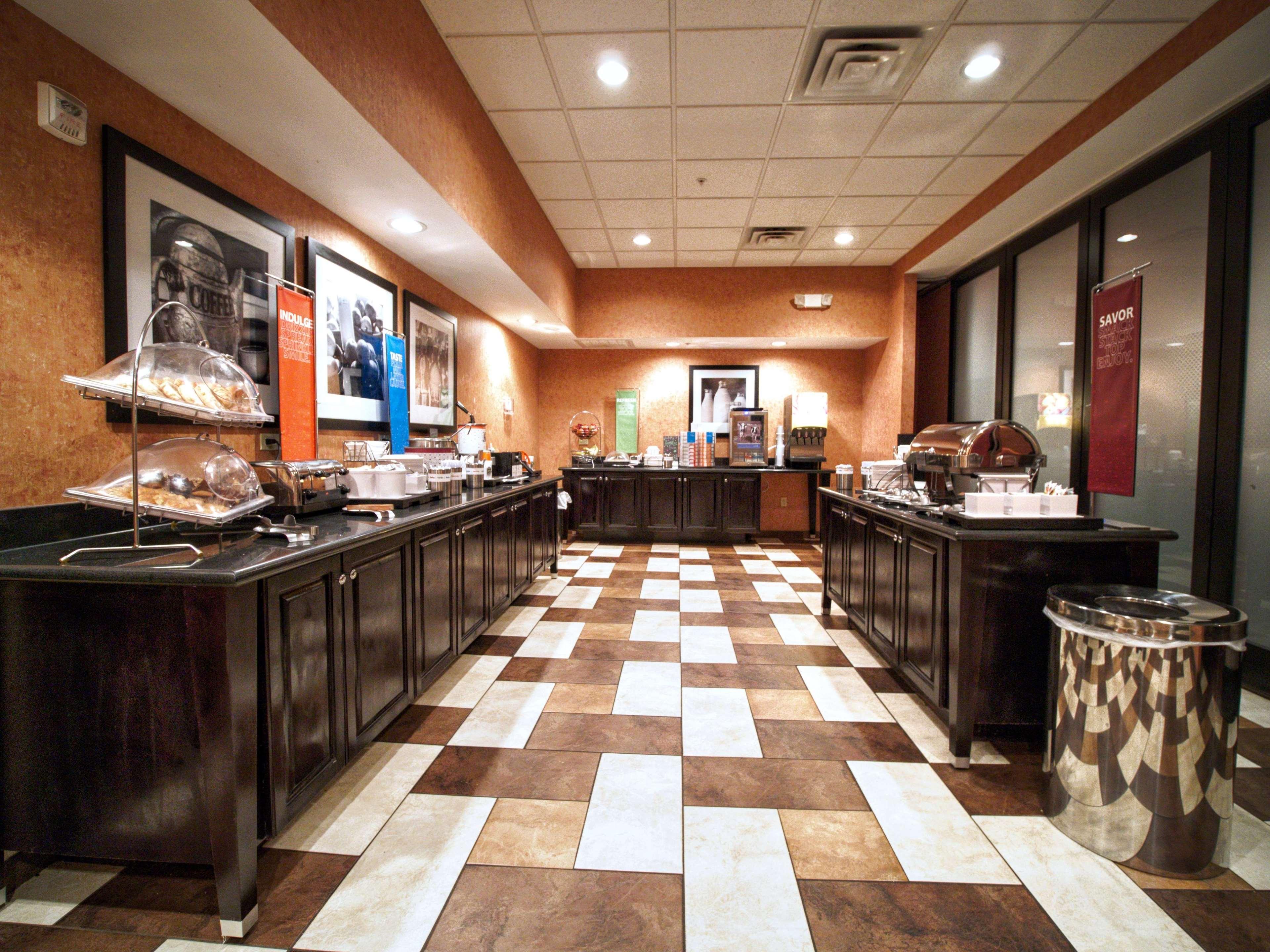 Hampton Inn & Suites Elk City Exteriör bild